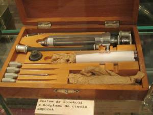 Nic dziwnego, że bano się zastrzyków.