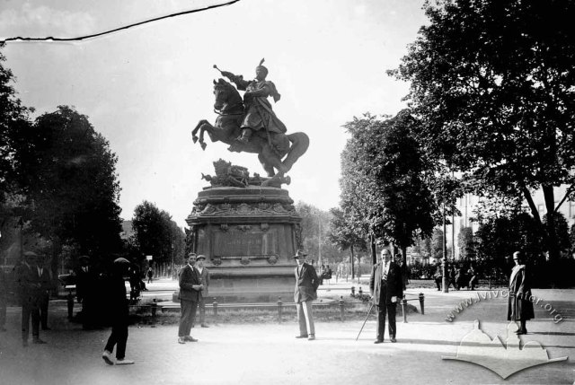 Pomnik króla Jana III Sobieskiego we Lwowie.