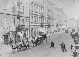 Ulica_Nalewki_od_strony_placu_Muranowskiego