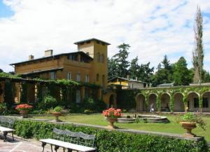 Inspiracją dla Lanciego był dom ogrodnika w parku Sanssouci w Poczdamie zaprojektowany przez K.F Schinkel'a dla króla Prus.