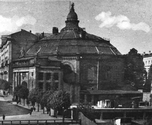 Rotunda przy ulicy Karowej w roku 1932.